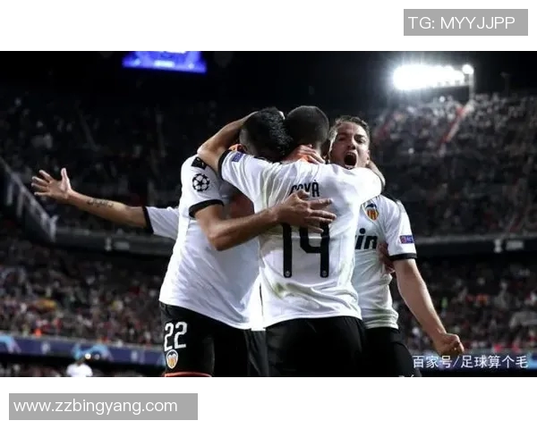 重庆篮球队状态变革引发热议欧冠足球赛季前景分析与期待 重庆篮球队状态变革引发热议欧冠足球赛季前景分析与期待