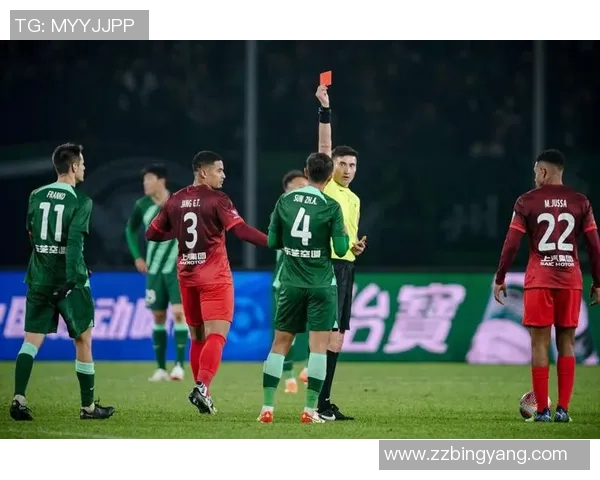 实时新闻上海足球队在世锦赛中的拼搏历程与荣耀时刻全景回顾